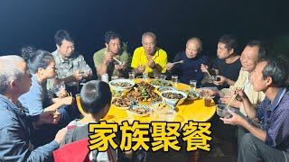 三嫂一家回到老家，老家瞬間生氣勃勃，農家小院好久沒這麼熱鬧了【農人家三嫂】