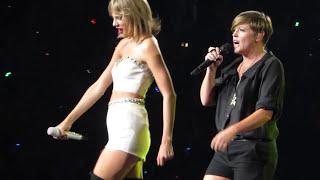 Goodbye Earl - Taylor Swift & Natalie Maines (The Chicks) - 1989 World Tour - Augus 24th 2015