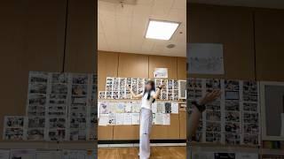 사춘기가 온 과묵한 6학년은, 선생님이 발표를 시켜도 아무도 손을 안 든다지...? #meovv #handsup