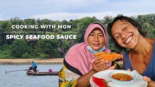 How to make Thai spicy seafood sauce | Cooking with Mon |  น้ำจิ้มซีฟู้ด| ฝึกภาษาอังกฤษ | Learn Thai