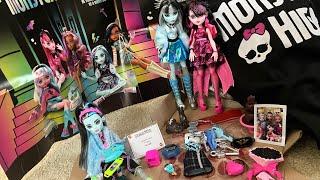 UNBOXING A HUGE BOX OF MONSTER HIGH PROTOTYPES | handpainted dolls and more! (featuring my gf!)