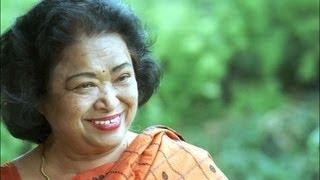 INDIA's  HUMAN COMPUTER  SHAKUNTALA  DEVI   1996 interview in Hong Kong