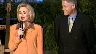 Hillary teases Bill for being a gospel singer
