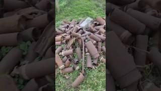 Аааа... как его забрать? И вообще можно такие находки сдавать в металл?