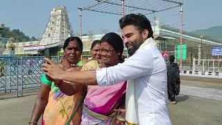 Anchor Pradeep Prays At Tirumala Temple With His Family