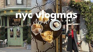 christmas in west village  cafe hopping, cocktails and festive shopfronts | nyc vlogmas 10