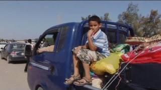 Libya: civilians flee Sirte