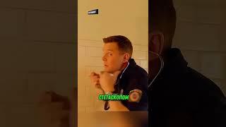 Девушка Которая Застряла в Стене 