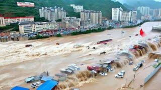 Unprecedented Heavy Rain in Shaanxi, 8 Minutes of Flash Flood Swept Away Zhidan County