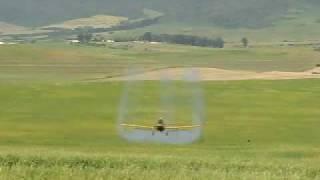Turbo Thrush low level fly-by and wing-tip vortices sound.