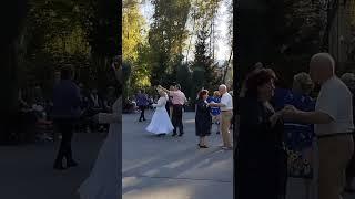 ВЕСЁЛЫЙ ОТДЫХ ХАРЬКОВ ТАНЦЫ KHARKIV FUNNY DANCE #shots #shotsyoutube #dance