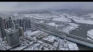 DJI 0138 02 경기도 시흥시 월곶동 드론으로 담은 눈 내린 월곶 역세권 도시개발구역 해안가의 아름다운 풍경