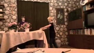 Michel & Sven - Der Tischdeckentrick - Teil 3 / The Table Cloth Magic Trick