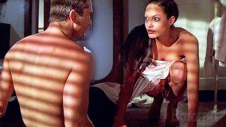 Lara Croft's dangerous seduction | Tomb Raider 2 | CLIP