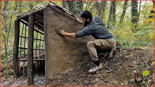 Ultimate Bushcraft Shelter - Building a Warm and Cozy Survival Hut