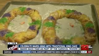How to Make a Mardi Gras King Cake