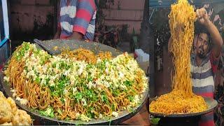 Famous 15 EGG Chowmein of India  - Kolkata Street Food - Street Style Chowmein