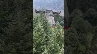 我国最神秘的地方“神农架”，这里不让外国人进入，深处更是禁区，里面到底有什么，难道真的有野人吗？