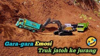 Bantuan eskavator datang untuk menolong truk antobollo || cerita lucu ||