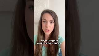 Using the “Let Them” theory with narcissists