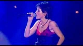 The Cranberries - Dreams (Live in Paris - 1999)