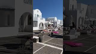 Our accommodation in #santorini #greece #travel #throwback #enjoy #enjoylife #gorgeous #pool #fyp