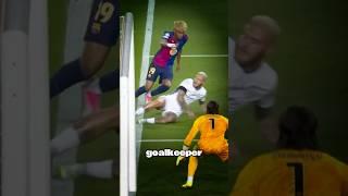 Yamal beat Dimarco with a sharp cut, leaving him on the ground#football #yamal