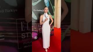 Elle Ödültöreni Afra saracoglu #afrasaraçoğlu #mertramazandemir #yalıçapkını #keşfet #edaece #shorts