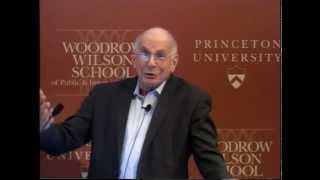 Daniel Kahneman - "Thinking, Fast and Slow"