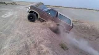 85 Ford Bronco 4x4 Off Road 1