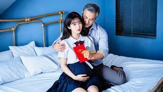 18歲她考上頂尖大學，卻無奈賣身給一個老頭，誰知他竟是年輕帥氣的總裁，5年後和她的孩子一起強勢求愛！#短劇 #甜寵 #瑪麗蘇 #總裁灰姑娘