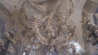 Visiting the Sedlec Ossuary (bone chapel) in Kutna Hora, Czech Republic