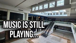 Exploring the Abandoned Part of Hawthorn Mall - Vernon Hills, Illinois