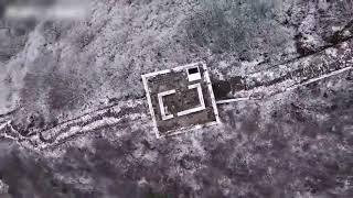 Snowflakes fall on the Qingshanguan #GreatWall in Qianxi County