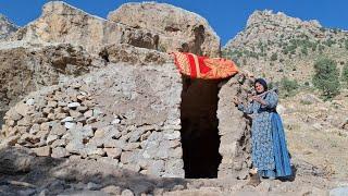 Single woman in the mountains:Building a stone cottage with a fireplace and beautiful platform!