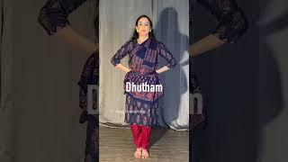 Shiro Bhedha #headmovement #shorts #bharatanatyam (DAY #11 of20DayDance&FashionSeries)[Nagina Arora]