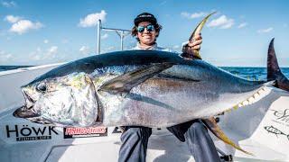 PESCA de ATUN GIGANTE con POPPER / Monster YellowFin tunas on Top Water lures