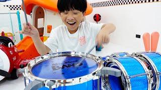 Yejoon's drum toy play with music activity shopping play.