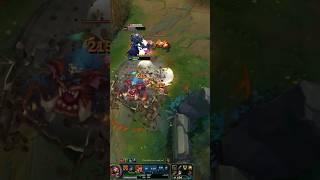 Top lane 1v1 #leagueoflegends #riotgames #lol #gaming #lolclips #shorts