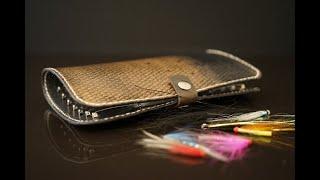 Extraordinary leather fly fishing accessories. Art Merk presents the accessories he makes.