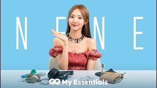 เนเน่-พรนับพัน กับ 10 ไอเท็มที่ต้องพกติดตัว | GQ My Essentials