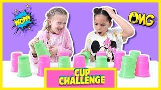 AALIYAH vs JACKIE !WAT ZIT ER ONDER DE CUPS?!