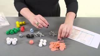 Building a molecule with the molecular modeling kit