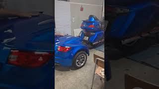 не нужно сложностей с переделкой мотоцикла в трайк трицикл, взял у @auto_moto_tlemcen_