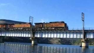 BNSF 4463 Glides Downhill and Over the Feather River Bridge; Shot from Water Level!