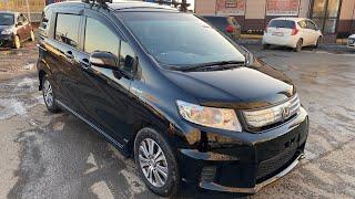 Машина для семьи. Honda Freed Spike гибрид. Акция