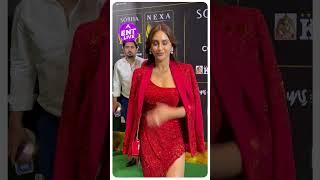 Krystle Dsouza को IIFA 2023 ग्रीन कार्पेट पर देख पैपराजी ने बोला ‘Wow’| ENT LIVE