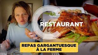 Repas gargantuesque à la ferme