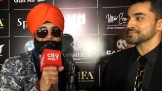 Gautam Gulati on the TOIFA 2016 Gold Carpet wearing Honeycomb Emirates | Hextie