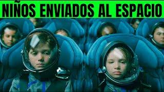 VIVIERON 86 AÑOS EN UNA NAVE PARA SALVAR A LA HUMANIDAD -Voyagers RESUMEN pelicula por un gatito